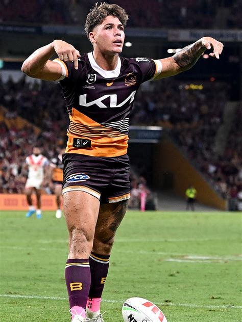 Reece walsh kicking While the match had turned on the back of a shootout between two of the NRL’s teen sensations in the Warriors’ Reece Walsh and the Cowboys’ Hamiso Tabuai-Fidow, it was the 25-year-old 129